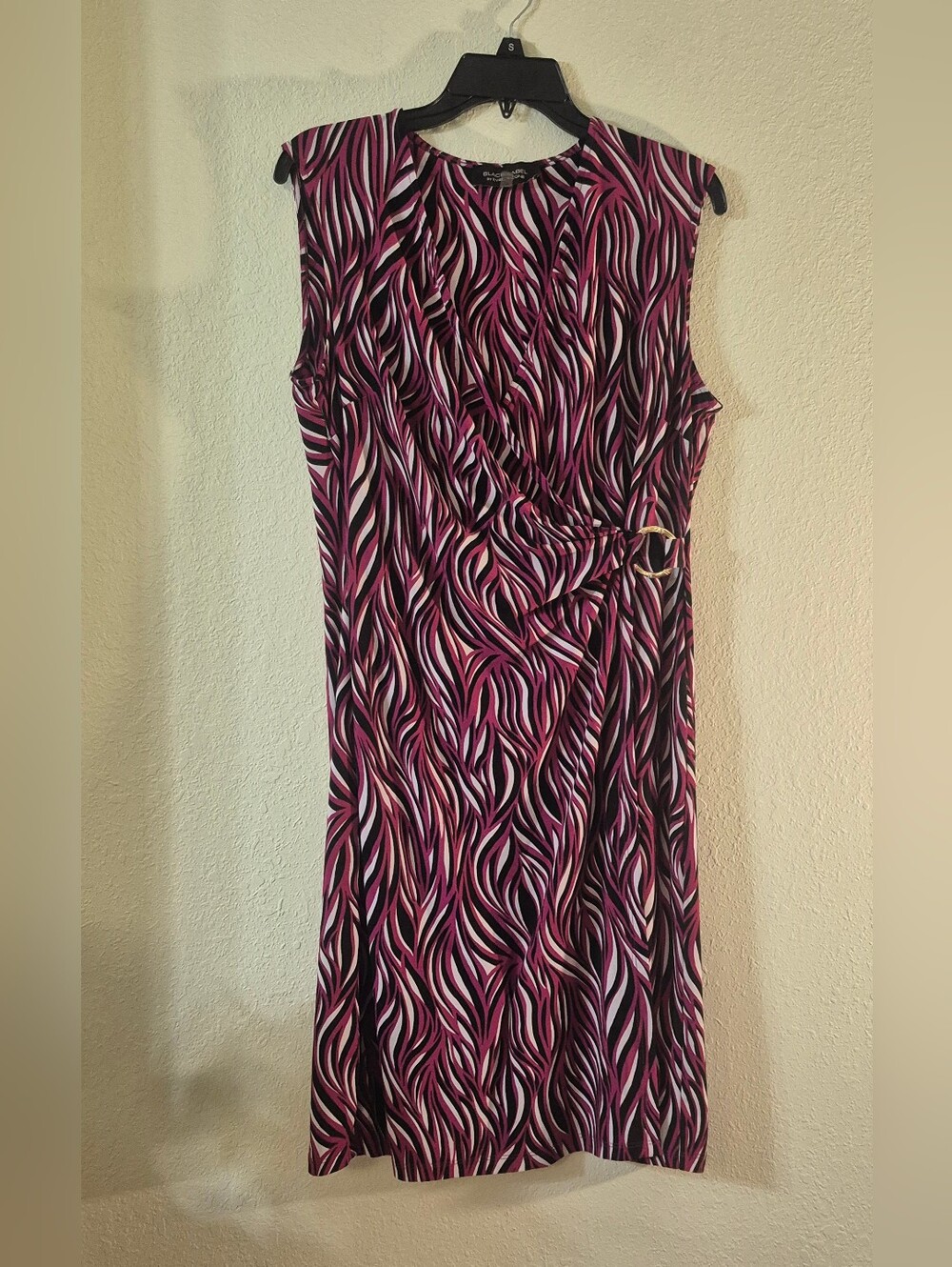 Evan Picone Purple and Black Wave-Print Sleeveless Midi Dress with Side D-ring